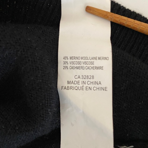 Women's Nice Connection Black Turtleneck Sweater with Sparkle, 25% Cashmere - Picture 4 of 6